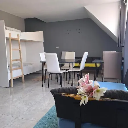Betariel'com Westbahnhof R Apartment