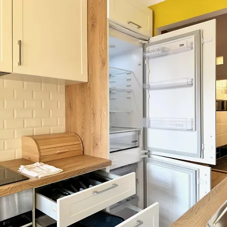 Apartment Newly Renovated At Yppenplatz