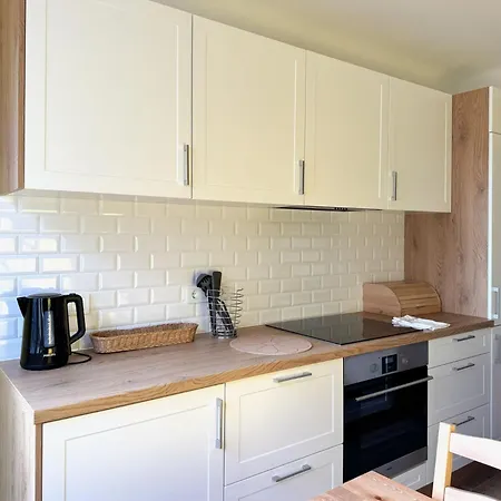 Newly Renovated At Yppenplatz Apartment *