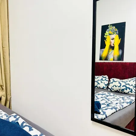 Lovely 4br For 8p, 1 0min To Fac Platz Apartmán