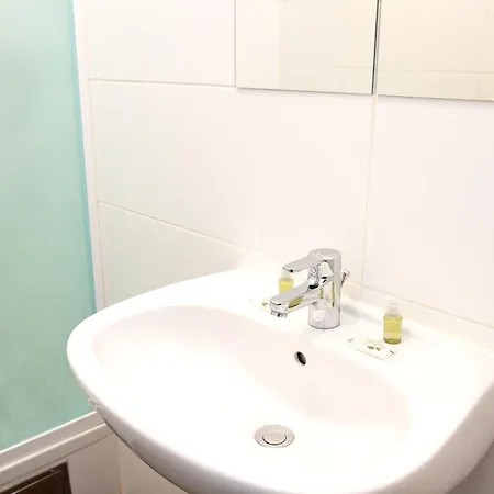 Apartment Calm & Cosy With Free Parking *