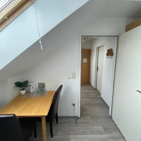 Lizzi Guest house
