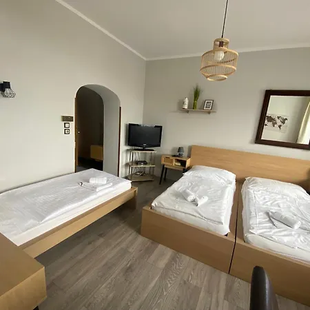 Lizzi Guest house 3*