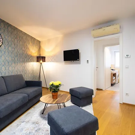 Myapartments Rooftop Apartment *