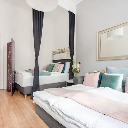 Relocation Or Expats, Only Long Term Stay! 2 Min To U4 Rossauer Laende * Vienna
