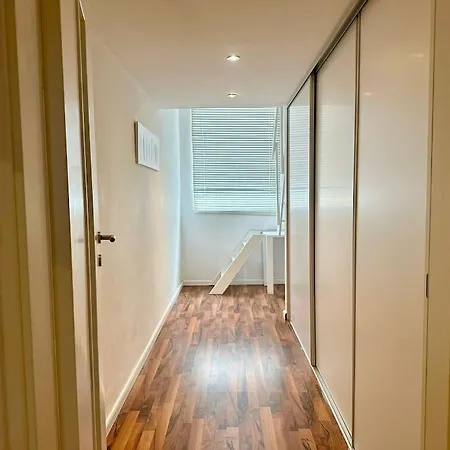 Apartment Relocation Or Expats, Only Long Term Stay! 2 Min To U4 Rossauer Laende *