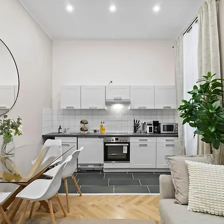 Apartment Next To Mariahilferstrasse I Bars, Cafe I Fast Wifi Wien