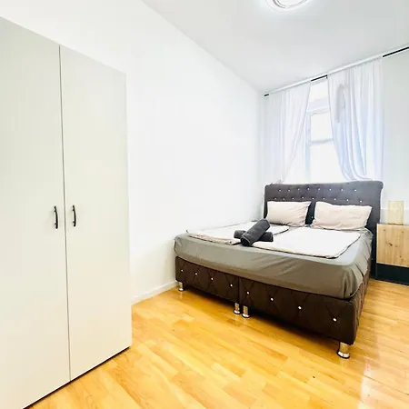 10 Bedroom For Groups, 8-min To Rathausplatz *