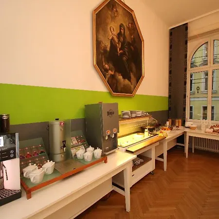 & Kaiser 23 Ostello