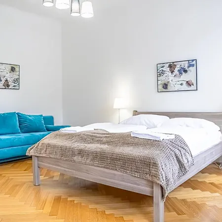 Apartment Comfortable 2br Apt.-near Wiener Stadthalle Vienna