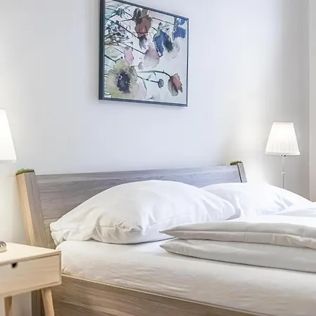 Comfortable 2br Apt.-near Wiener Stadthalle Apartament Viena