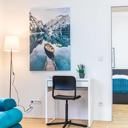 Elegant 2br Apt.@wiener Stadthalle/central Located Apartment Vienna