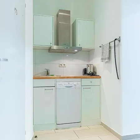 Elegant 2br Apt.@wiener Stadthalle/central Located Vienna