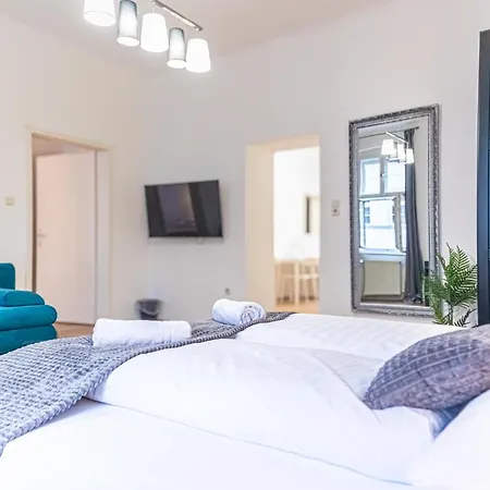 Apartment Spacious 2br -near Wiener Stadthalle Burggassewiener Well Located *
