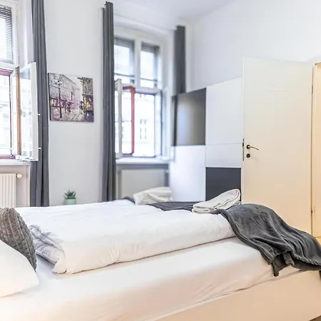 Appartamento Deluxe 3br Apt. Wiener Stadthalle - Suitable For Longstays *