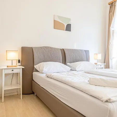 8 Min Walk To Wiener Stadthalle, Stylish 1br *