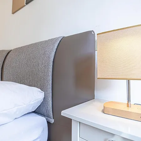 8 Min Walk To Wiener Stadthalle, Stylish 1br Apartment
