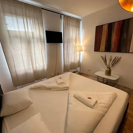 Cozy Three-room 14 Vienna