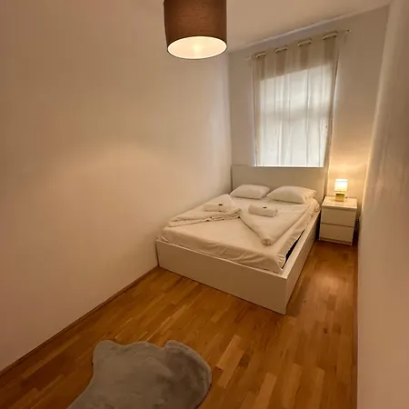 Cozy Three-room 14 Apartment Vienna