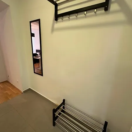 Cozy Three-room 14 Apartment *