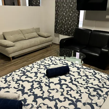 Grey Palazzo 1050 Aparthotel