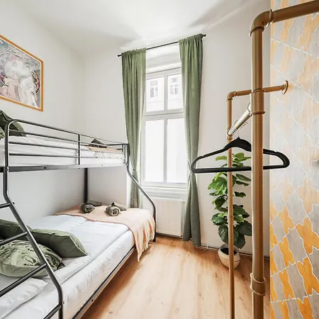 Bloom By Home1 Hostel