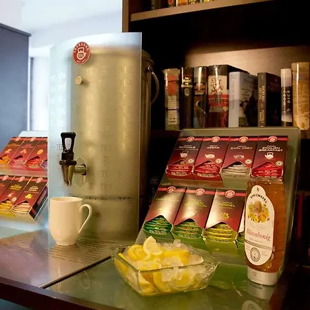 维也纳雷纳斯酒店 4*