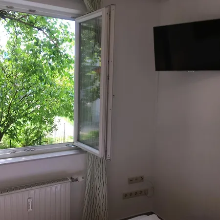 Ajo Garden - Contactless Check-in Vienna