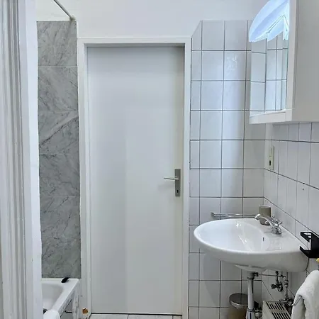 10 Minutes To Mariahilfer Strasse I Naehe Zentrum Apartment *
