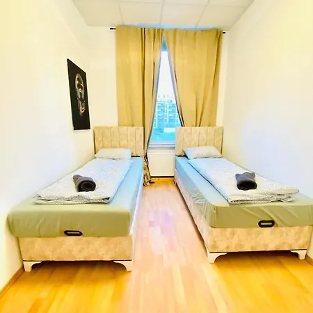 Apartment Bright 5br W Great Transport Link Vienna