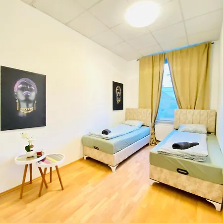 Bright 5br W Great Transport Link Apartment Vienna