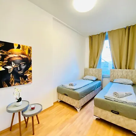 Apartment Bright 5br W Great Transport Link *