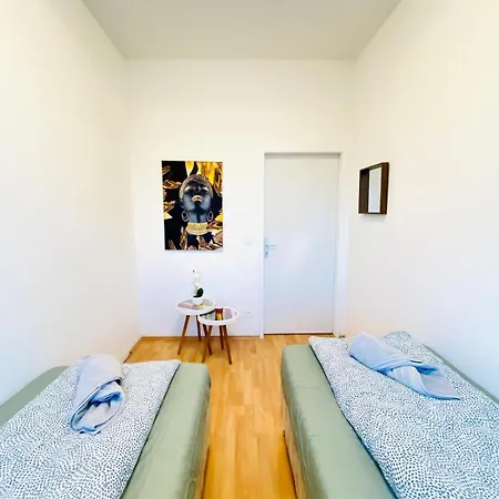 Bright 5br W Great Transport Link Apartment Vienna