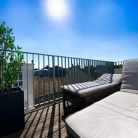 Abieshomes Serviced - Votivpark Apartment *