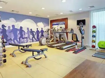 Hampton By Hilton Messe 3*