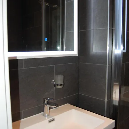 Alga Am Westbahnhof Apartment *