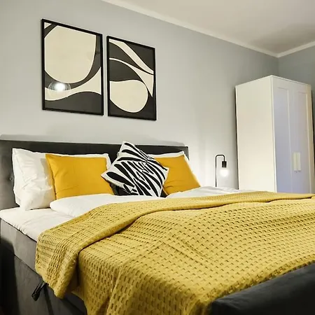 Free Parking I Balcony I 5 Min To Train Station * Vienna