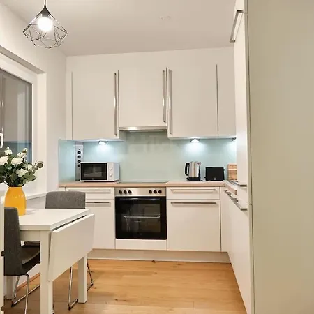Free Parking I Balcony I 5 Min To Train Station Vienna