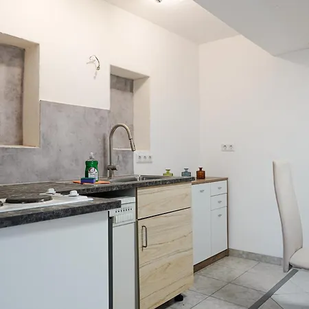 Holiday home Spacious House With 5