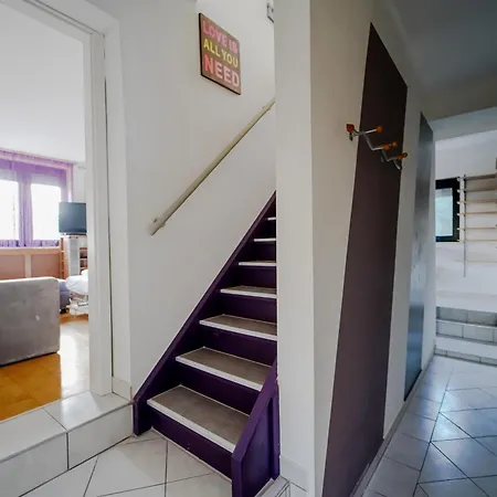 Spacious House With 5