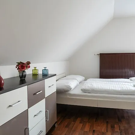 Spacious House With 5 Holiday home