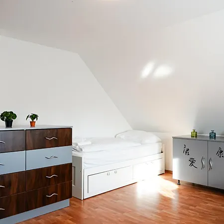 Spacious House With 5