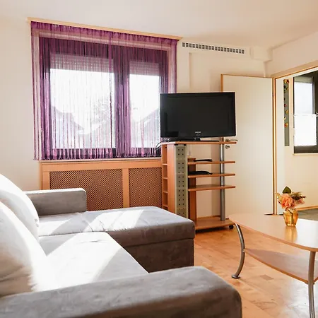 Spacious House With 5 Holiday home Vienna