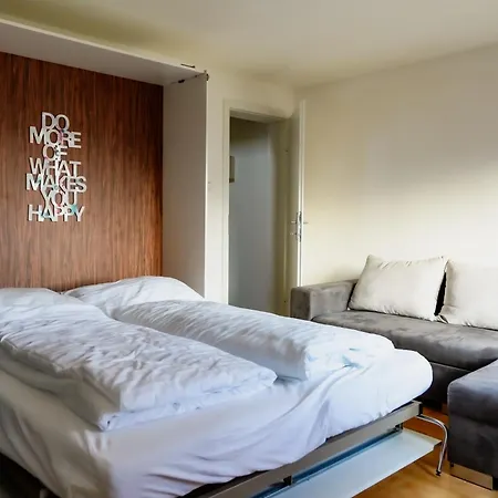 Spacious House With 5