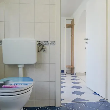 Holiday home Spacious House With 5
