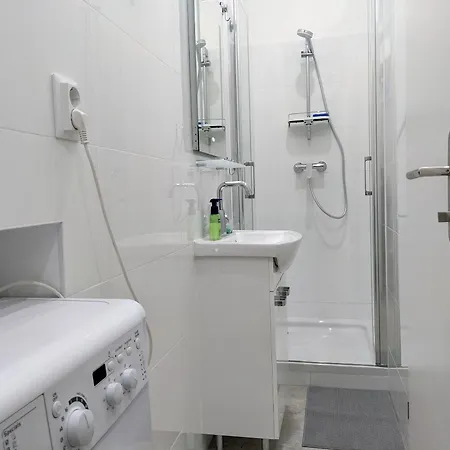 Clearvuehome - Quiet 54 M2 Messe Apartment