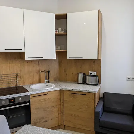 Clearvuehome - Quiet 54 M2 Messe Apartment