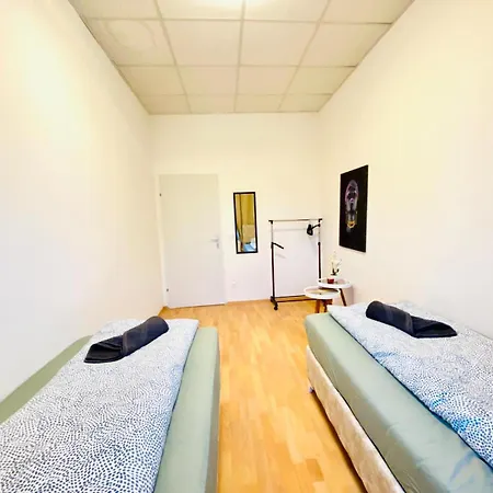 Bright 5br Shared W Great Transport Link Wien