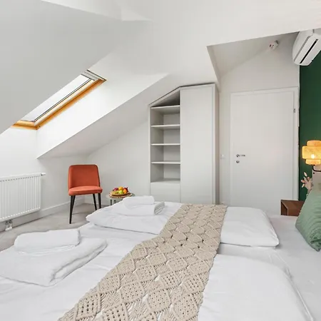 Vive & Restaurant Hotel