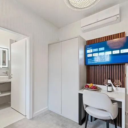 Vive & Restaurant Hotel *